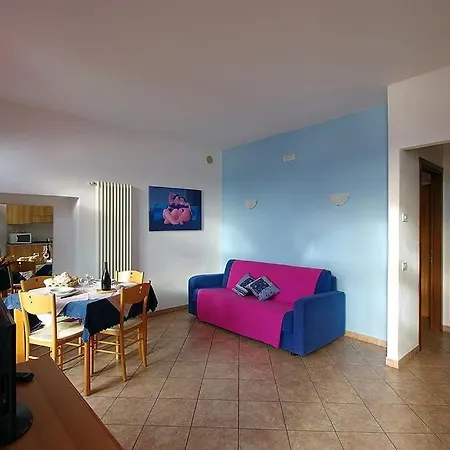 Sleeps 5 Pool Wifi