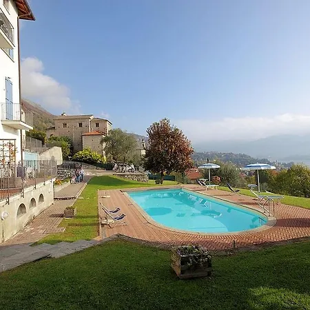 Apartment Sleeps 5 Pool Wifi